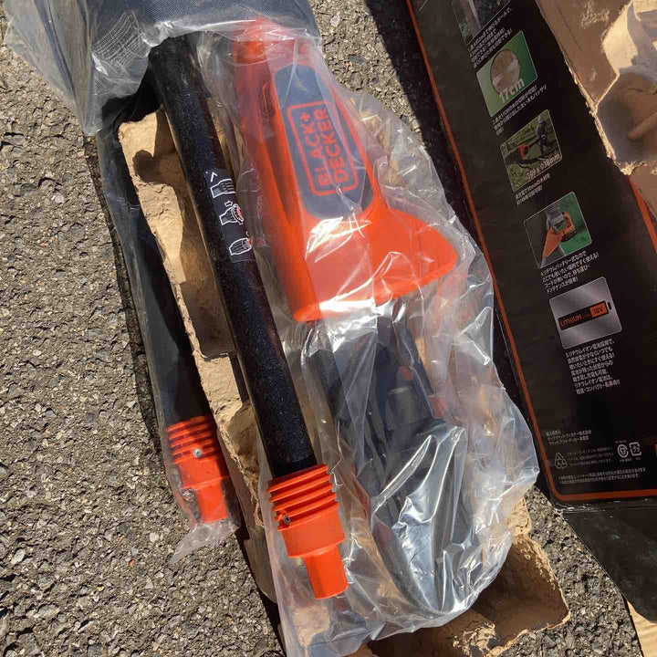 ☆Black&Decker(ブラックアンドデッカー) コードレス高枝ポールチェーンソー GPC1820LN【所沢店】