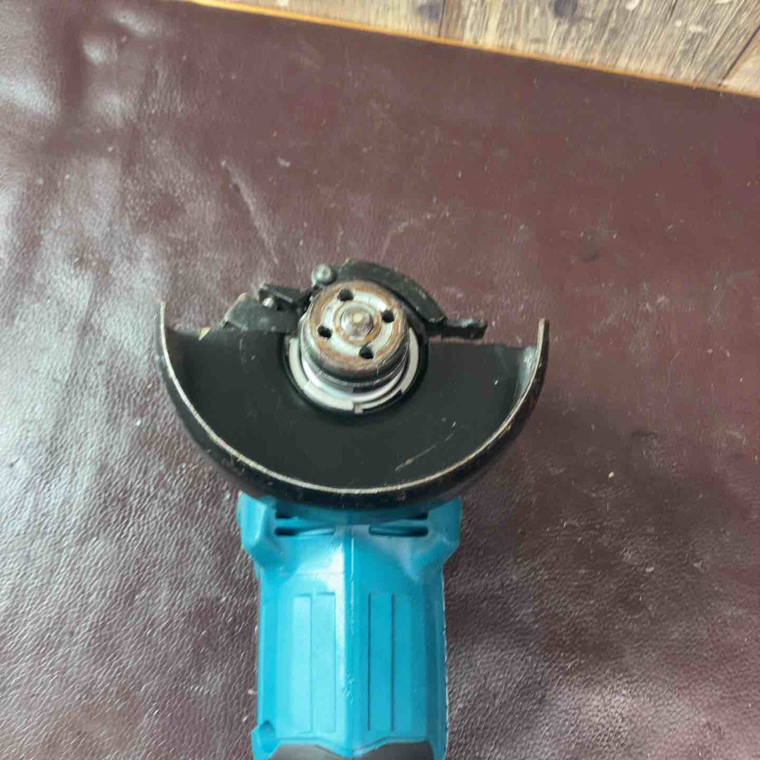 【中古品】★マキタ(makita) 100mmコードレスディスクグラインダ GA412DZ【東大和店】