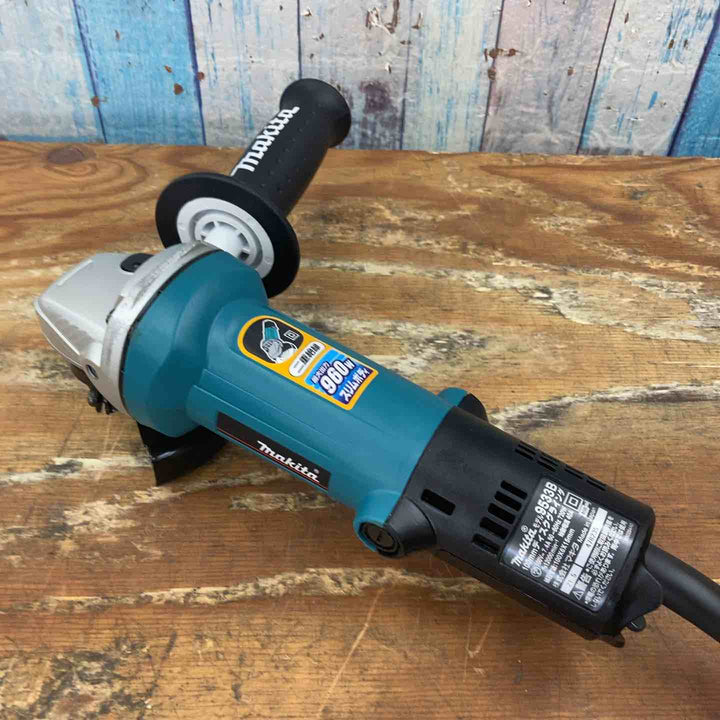 ☆マキタ(makita) 100mmディスクグラインダ 9533B【柏店】