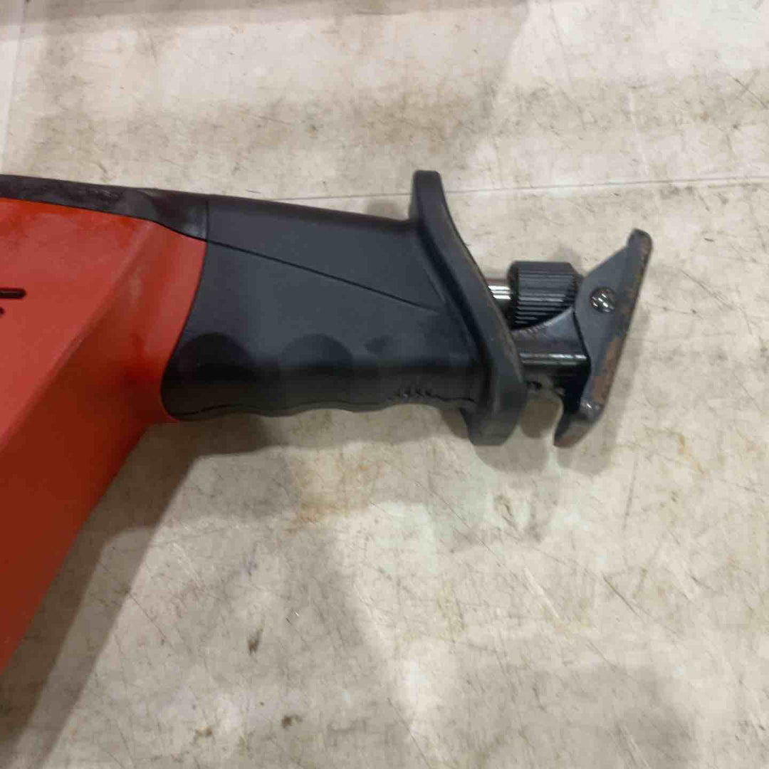 【ジャンク品】◇ヒルティ(HILTI) コードレスセーバソー(レシプロソー) WSR650-A 保証なし【川口店】