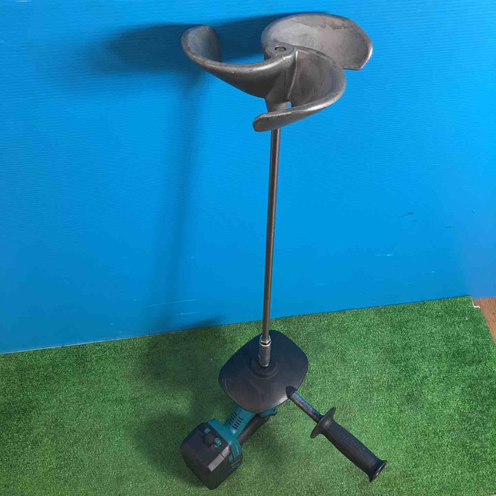 ★マキタ(makita) コードレスかくはん機 UT130DZ 18V5.0Ahバッテリー1個付き【岩槻店】