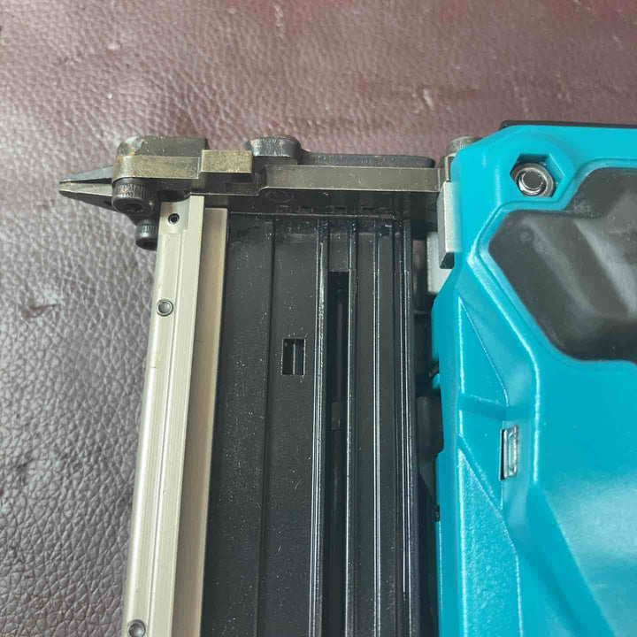 【中古品】 マキタ(makita) 14.4V コードレスピンネイラ PT353DZK 【東大和店】