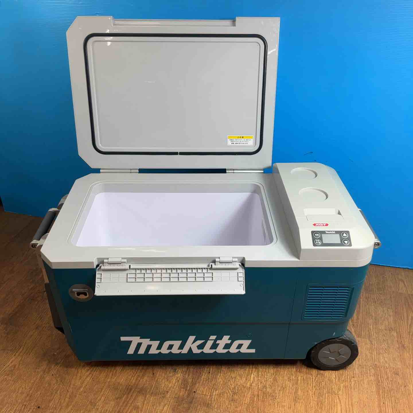 店頭受取り限定】・ジャンク品☆マキタ(makita) コードレス冷温庫