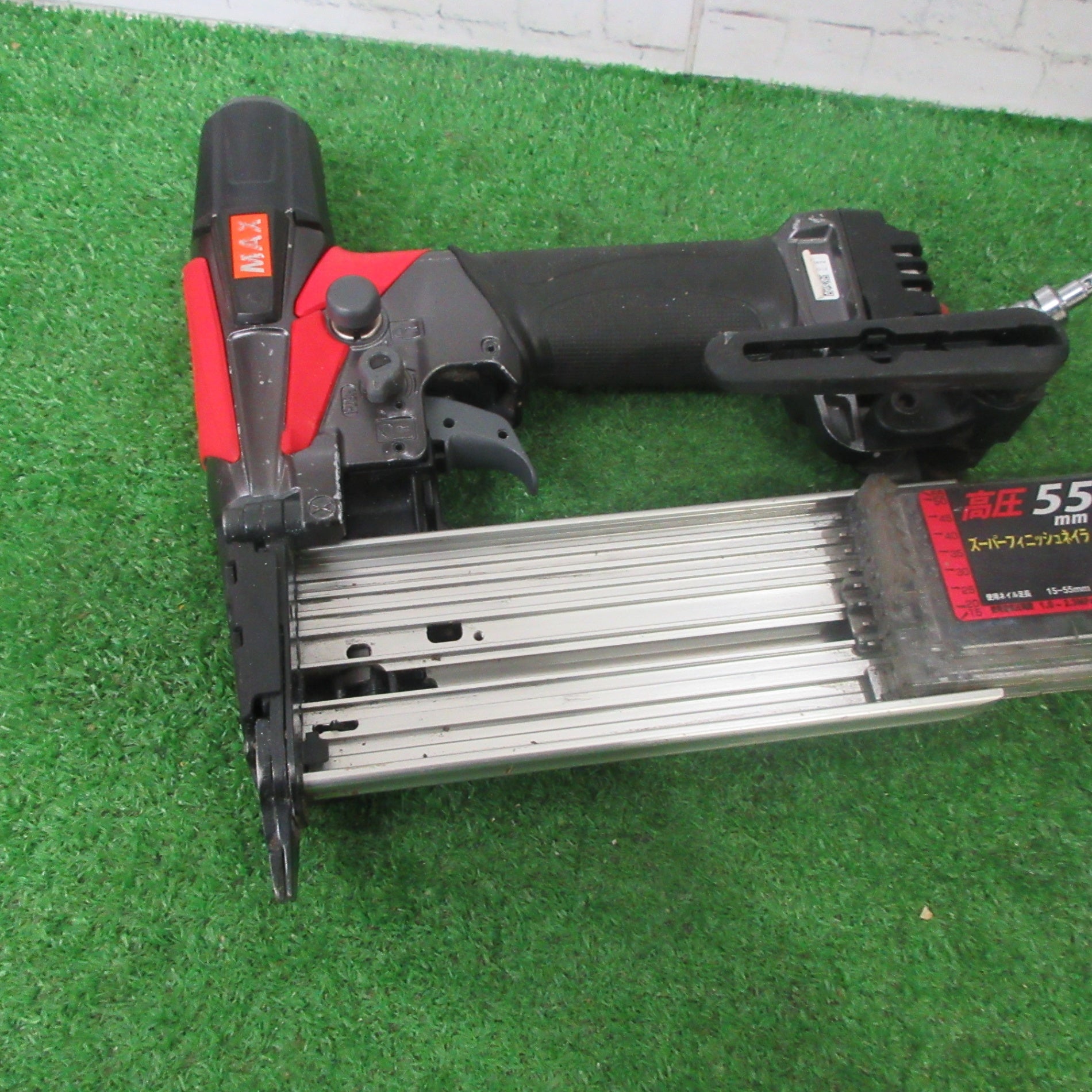 MAX マックス HA-55SF2(D) 高圧スーパーネイラ 未使用品 55mm 【ハンズクラフト宜野湾店】 マックス（MAX） HA-55SF2(D) ダスタ付高圧フィニッシュネイラ 仕上釘