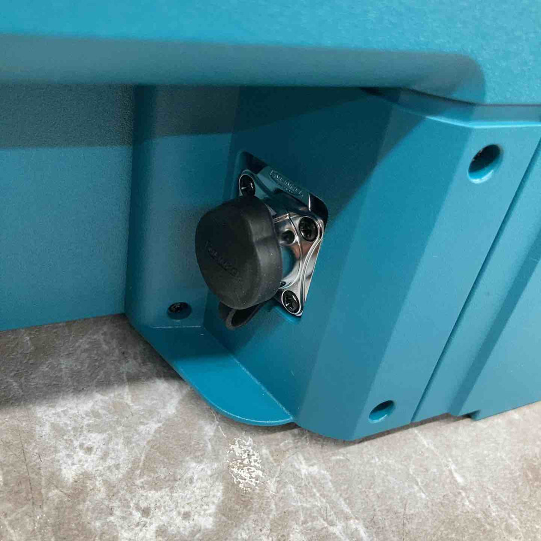 ★マキタ(makita) 多口充電器 BCC01 A-78346【八潮店】