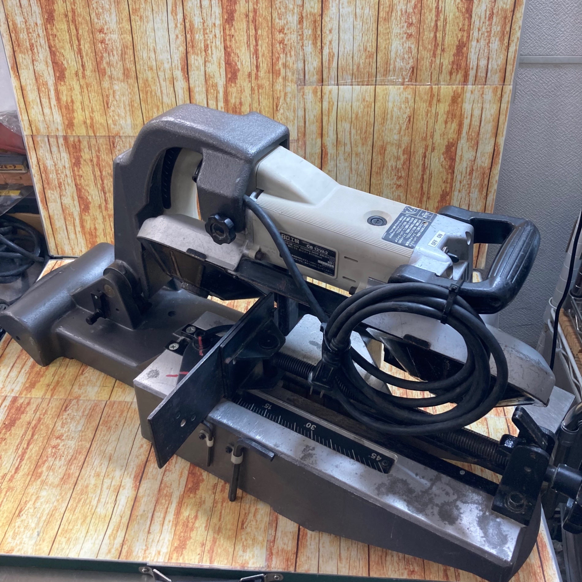 ★ハイコーキ(HIKOKI ※旧:日立工機) ポータブルバンドソー CB12VA2【川崎店】 ハイコーキ(HIKOKI ※旧:日立工機) ポータブルバンドソー CB12VA2【川崎