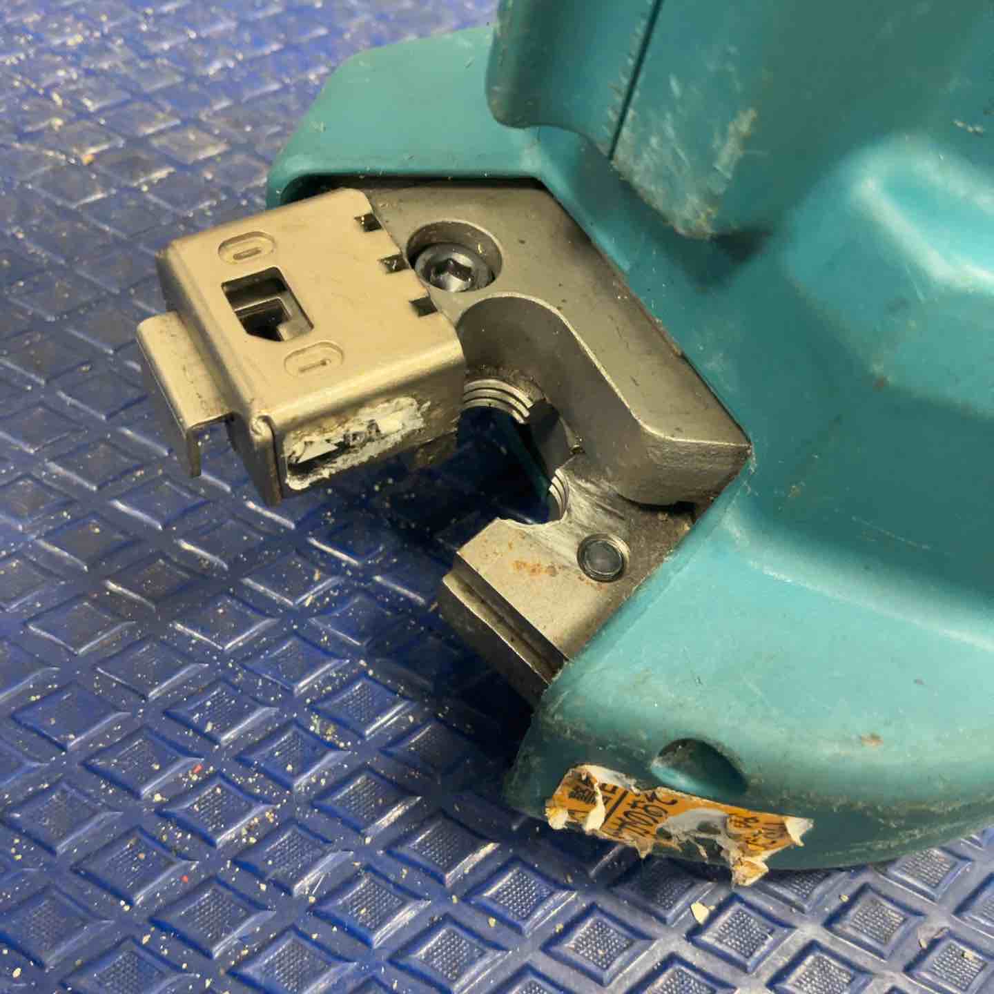 ☆マキタ(makita) コードレス全ネジカッター SC101DZ【草加店