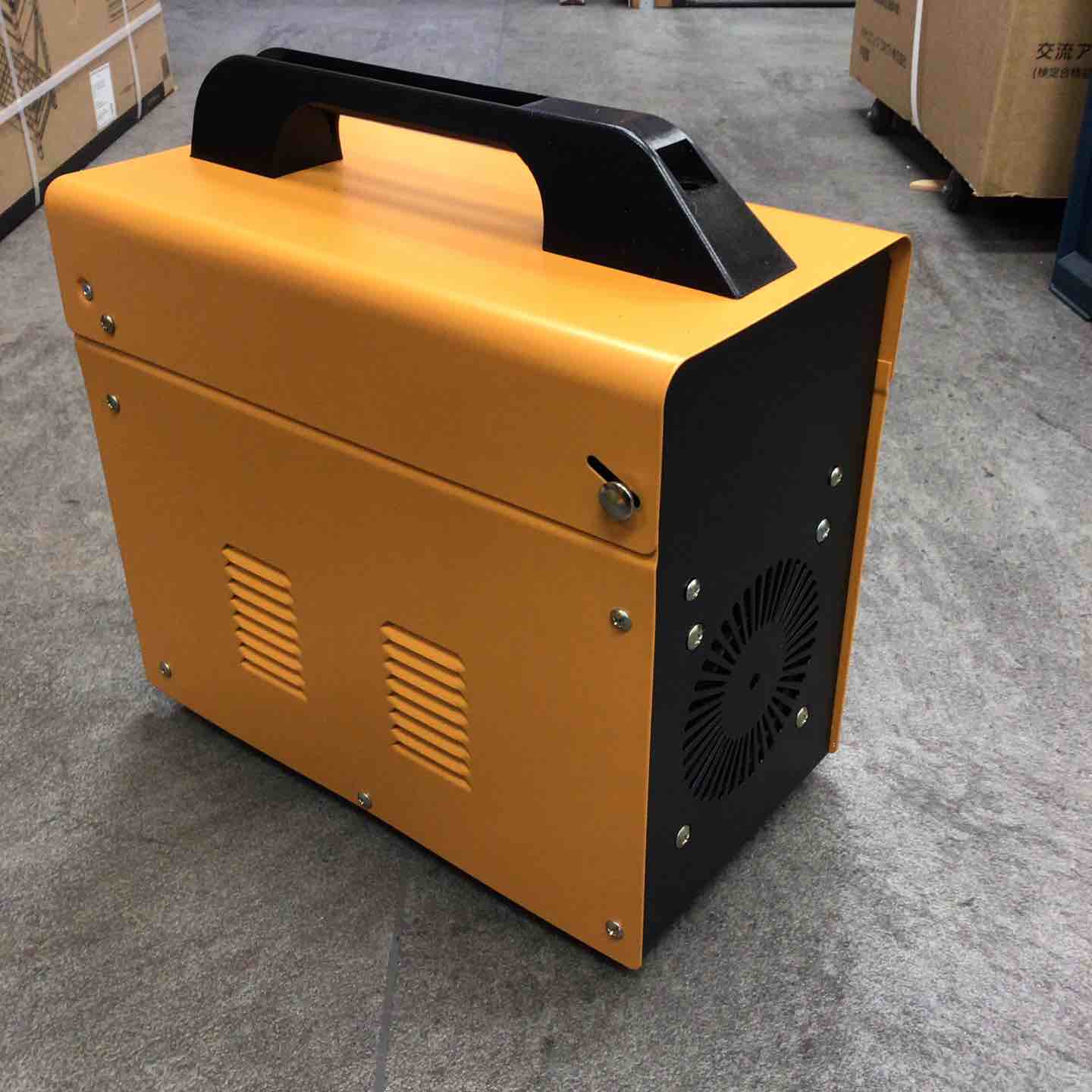 KITCHO 100Vノンガス半自動溶接機 モデル：MIG130 IEC60974-1 【川崎店