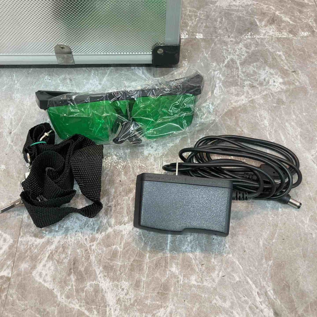 ◇テクノ プラチナグリーンレーザー墨出器 LTK-G410P【八潮店】