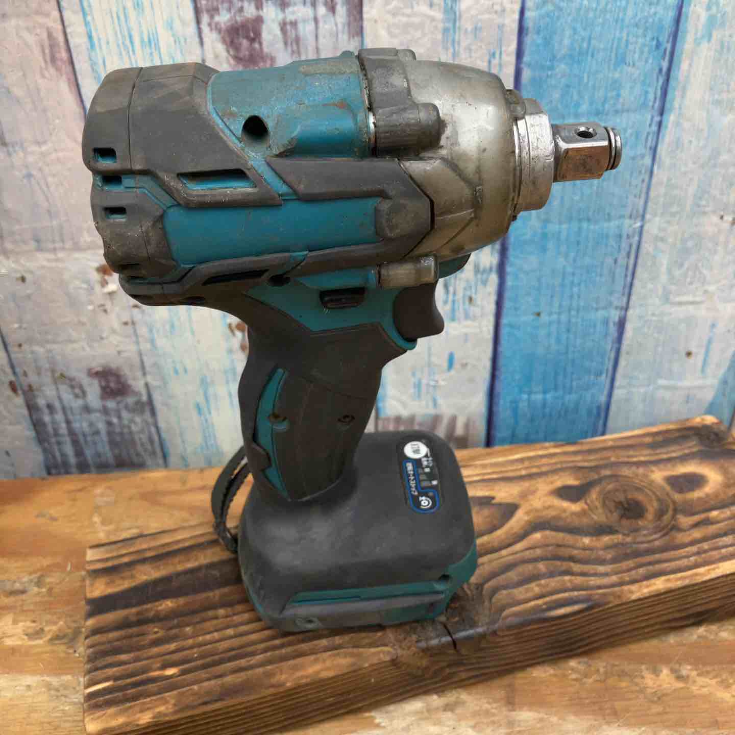 中古品　マキタ　コードレスインパクトレンチ　TW285D 中古品】☆マキタ(makita) コードレスインパクトレンチ TW285DRGX 18V