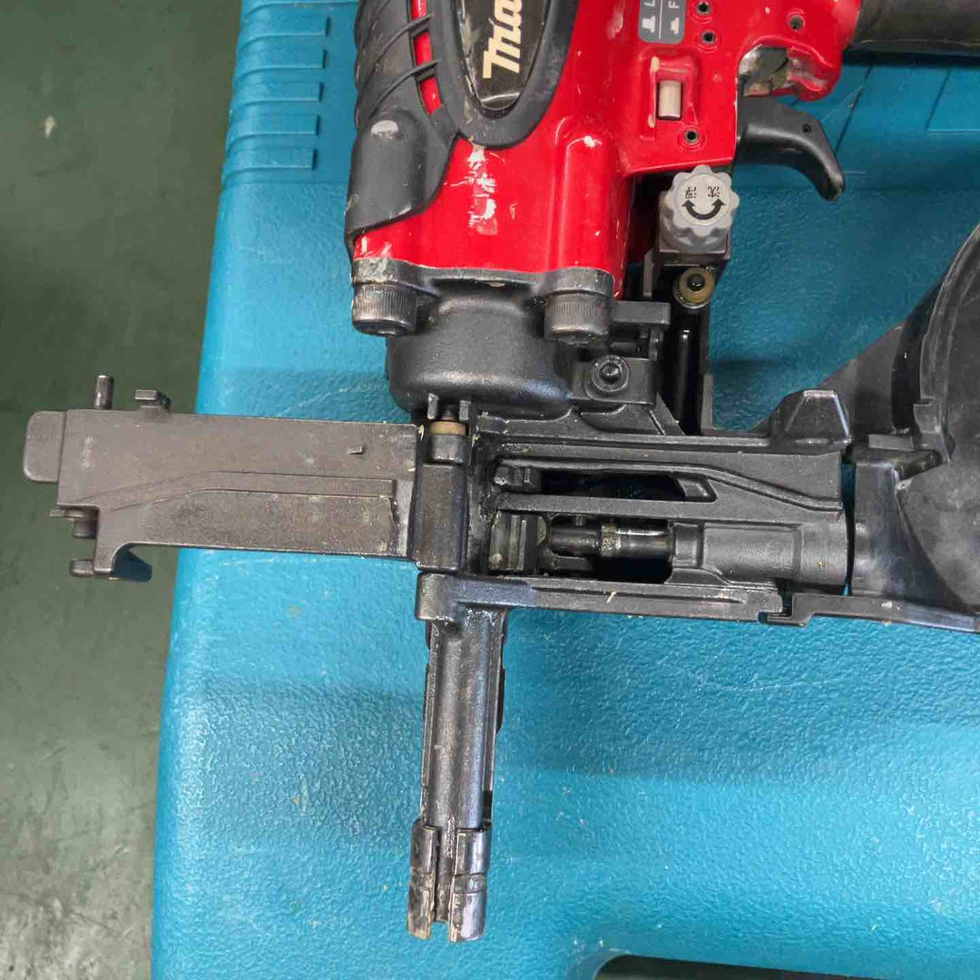 【中古品】★マキタ(makita) 高圧エア釘打ち機 AN250HC　本体＋ケース【戸田店】