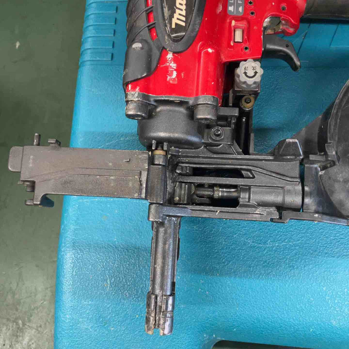 【中古品】★マキタ(makita) 高圧エア釘打ち機 AN250HC　本体＋ケース【戸田店】