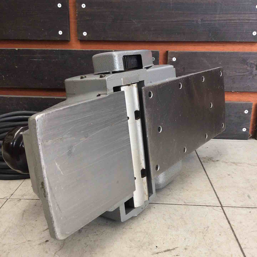 【現状品】 マキタ/makita 電気カンナ 1805N 【鴻巣店】