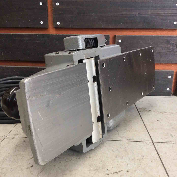 【現状品】 マキタ/makita 電気カンナ 1805N 【鴻巣店】