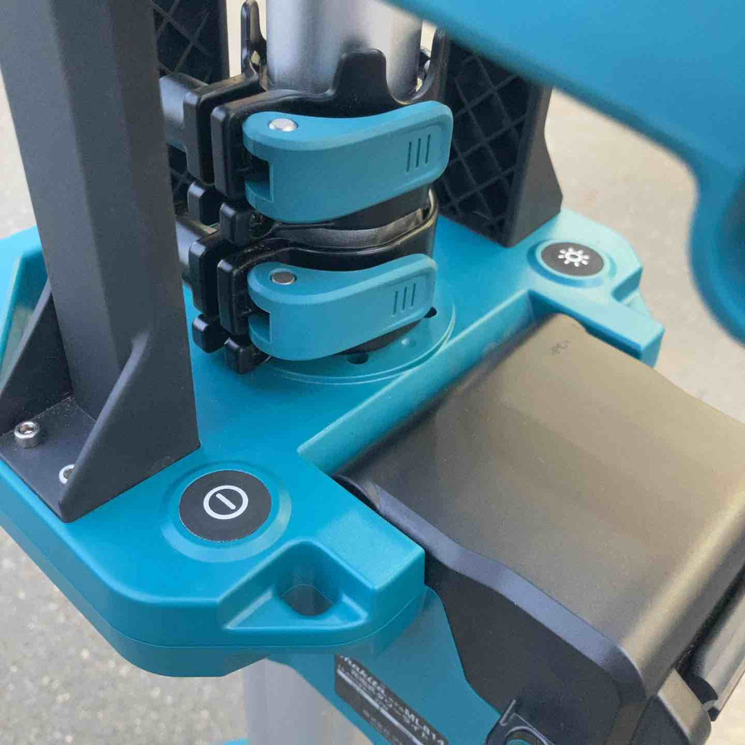 【店頭受取り限定】☆マキタ(makita) タワーライト ML814【八潮店】