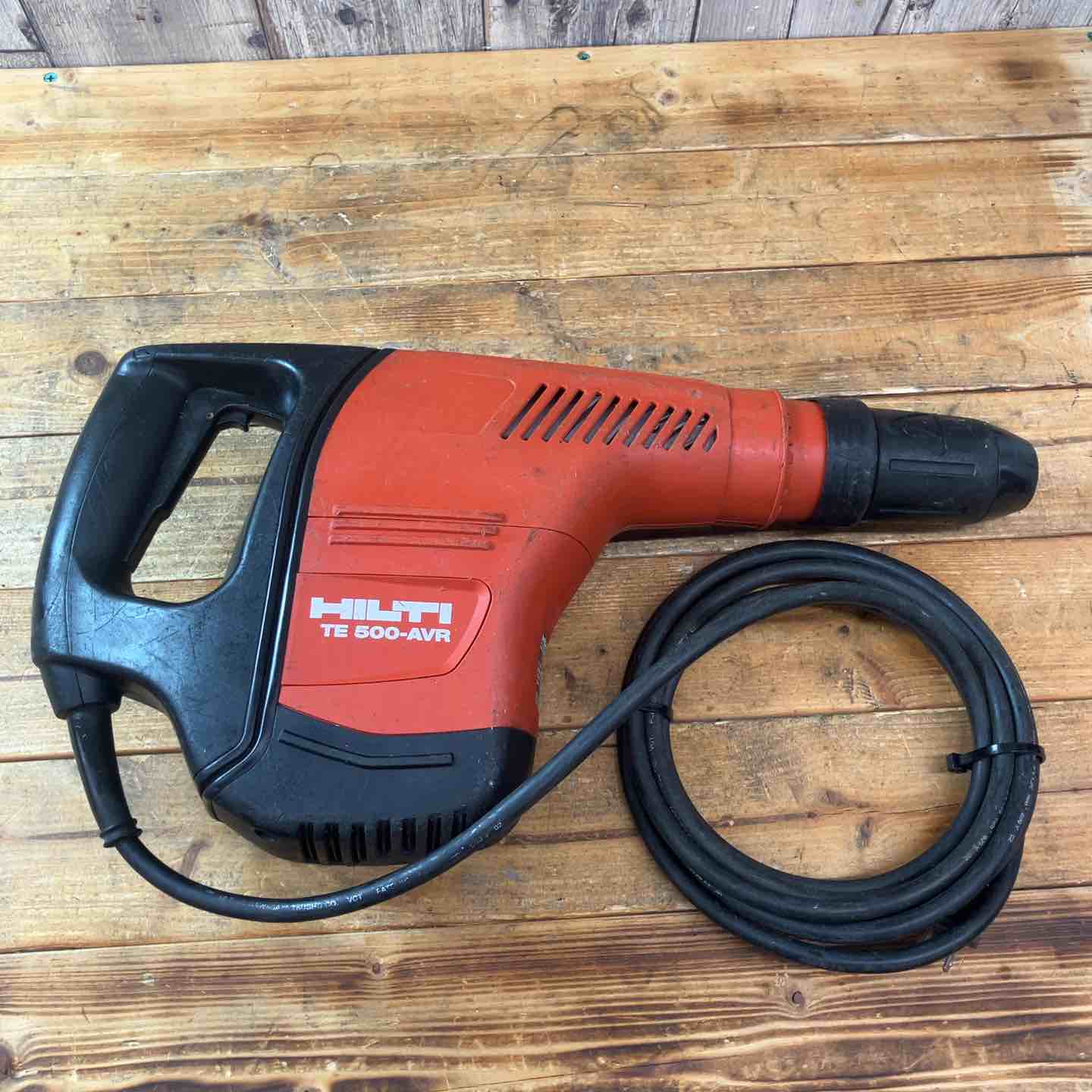 HILTI ヒルティ 100V コード式電動ハツリ機 TE500-X ケース付 ヒルティ(HILTI) TE500-X 電動ブレーカー 電動ハツリ機 送料無料