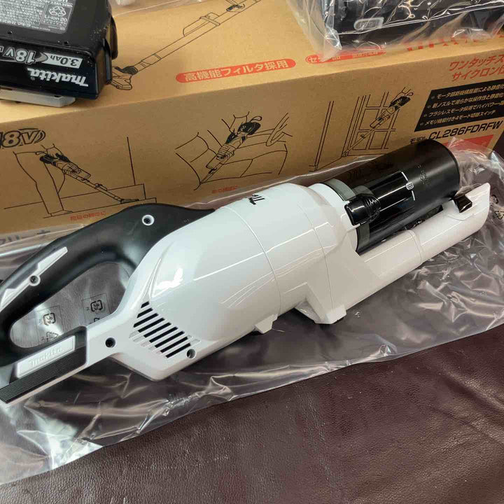 【未使用品(店頭展示品)】 マキタ(makita) コードレスクリーナー CL286FDRFW 【東大和店】