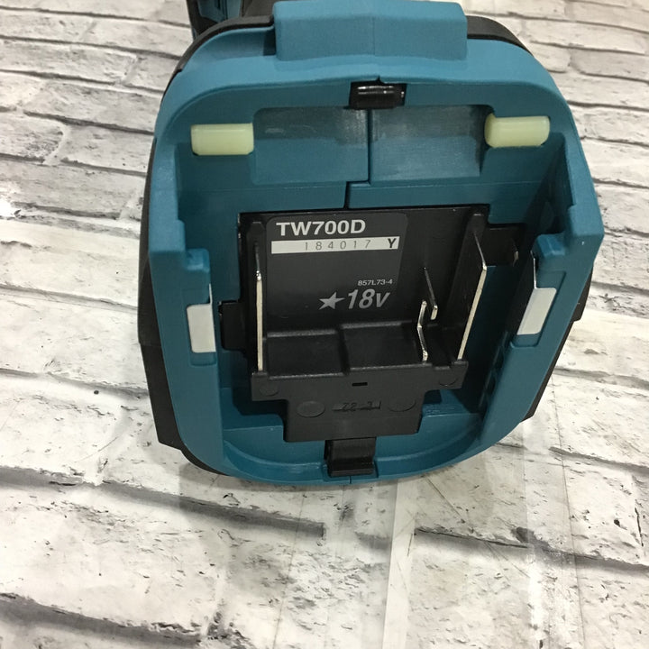 ★マキタ(makita) コードレスインパクトレンチ TW700DZ【川口店】