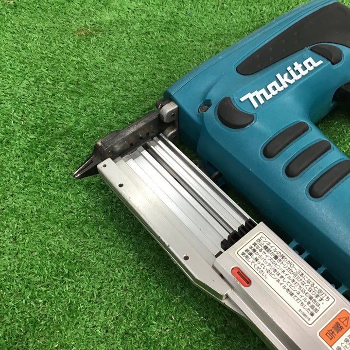 〇マキタ(makita) コードレスピンネイラ PT350DZK【町田店】