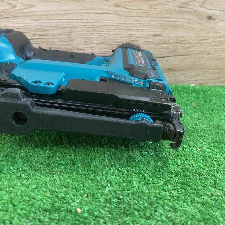 ★マキタ(makita) コードレスタッカー ST421DZK【町田店】