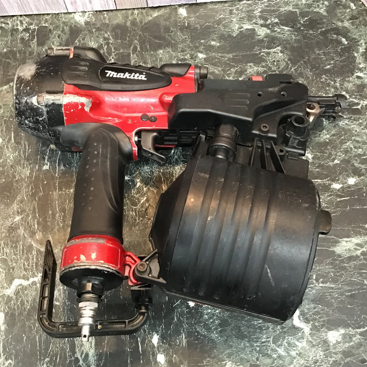 ★マキタ(makita) 高圧エア釘打ち機 AN930H【八潮店】