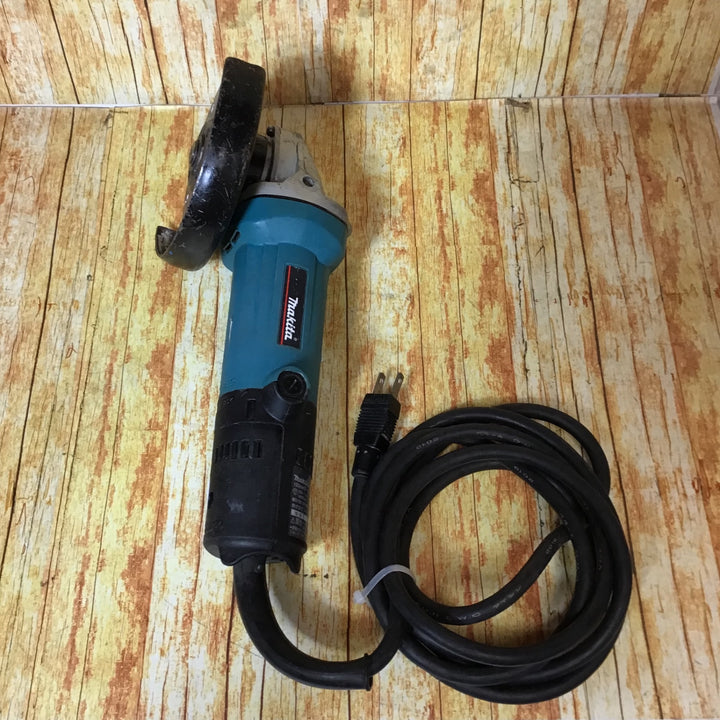 マキタ(makita) 125mm ディスクグラインダ 9535B【川崎店】