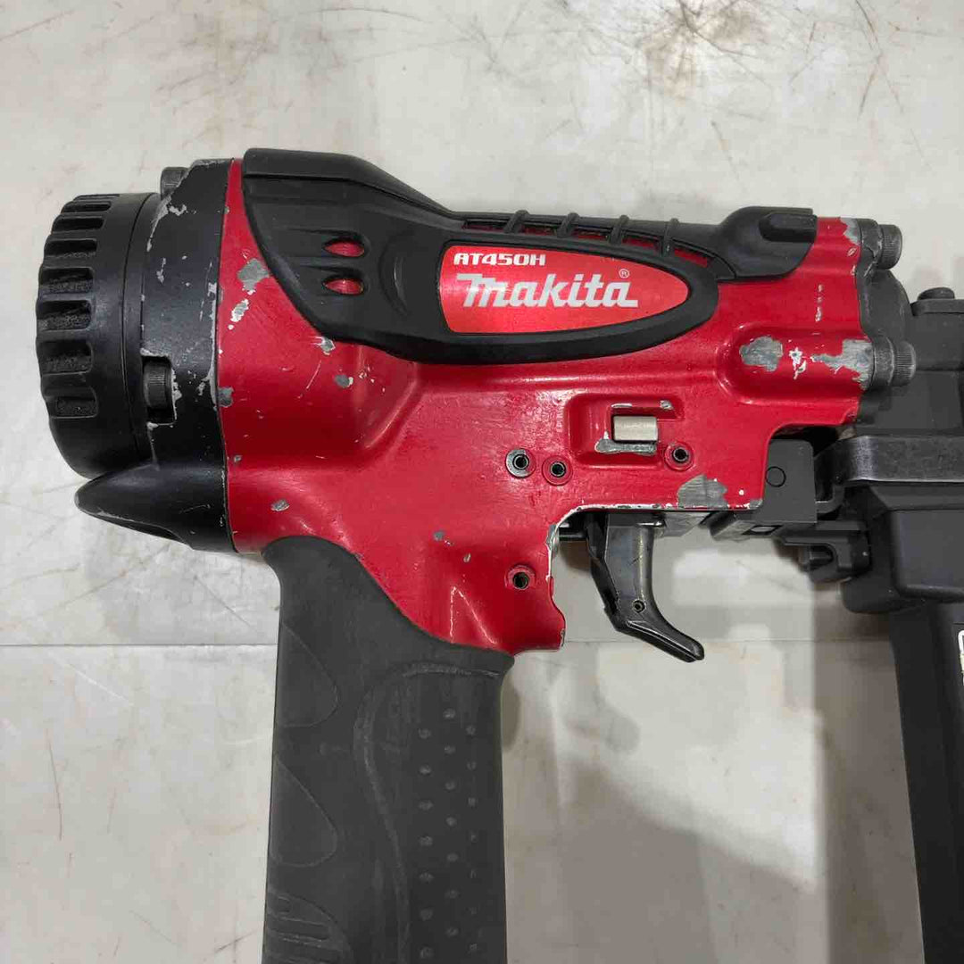 ◇マキタ(makita) 高圧フロアタッカ AT450H (4MA) 動作確認済み【川口店】