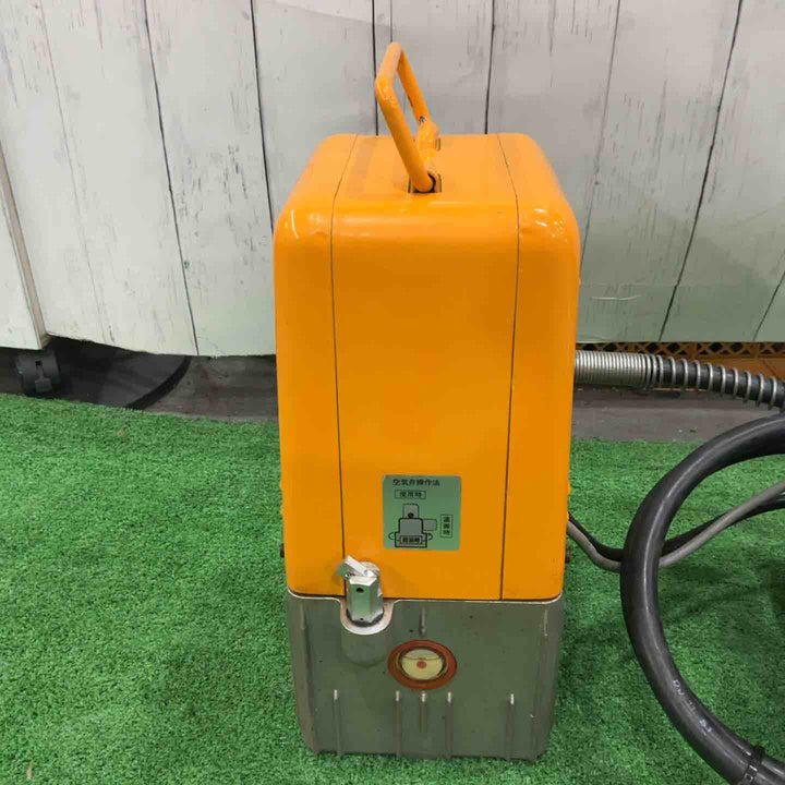 ◇泉精器(IZUMI) 電動リモコン式油圧ポンプ R14E-F【川口店】