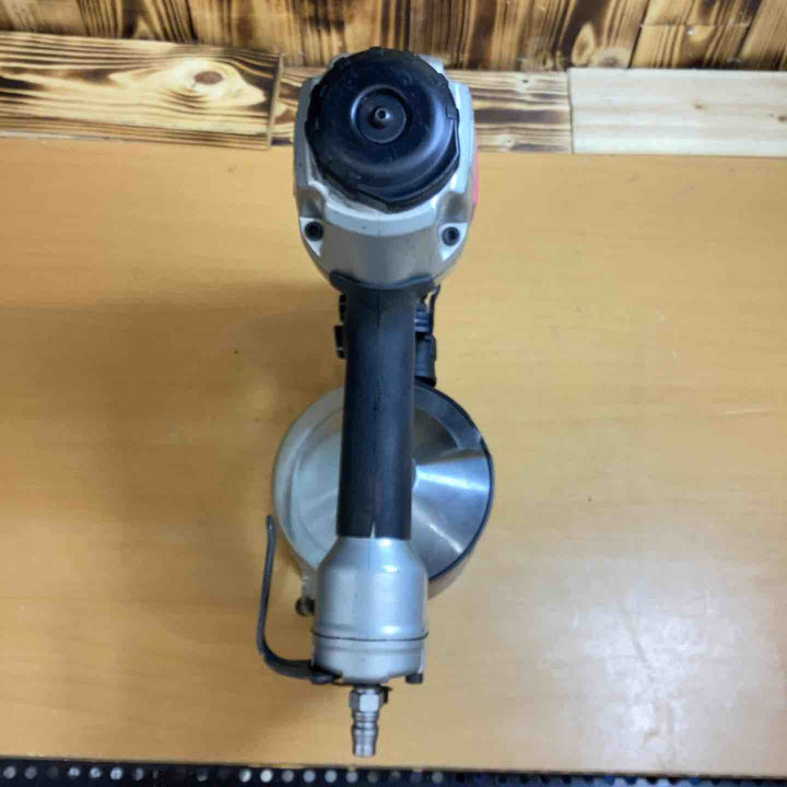 ★マキタ(makita) 常圧エア釘打ち機 AN611【越谷店】