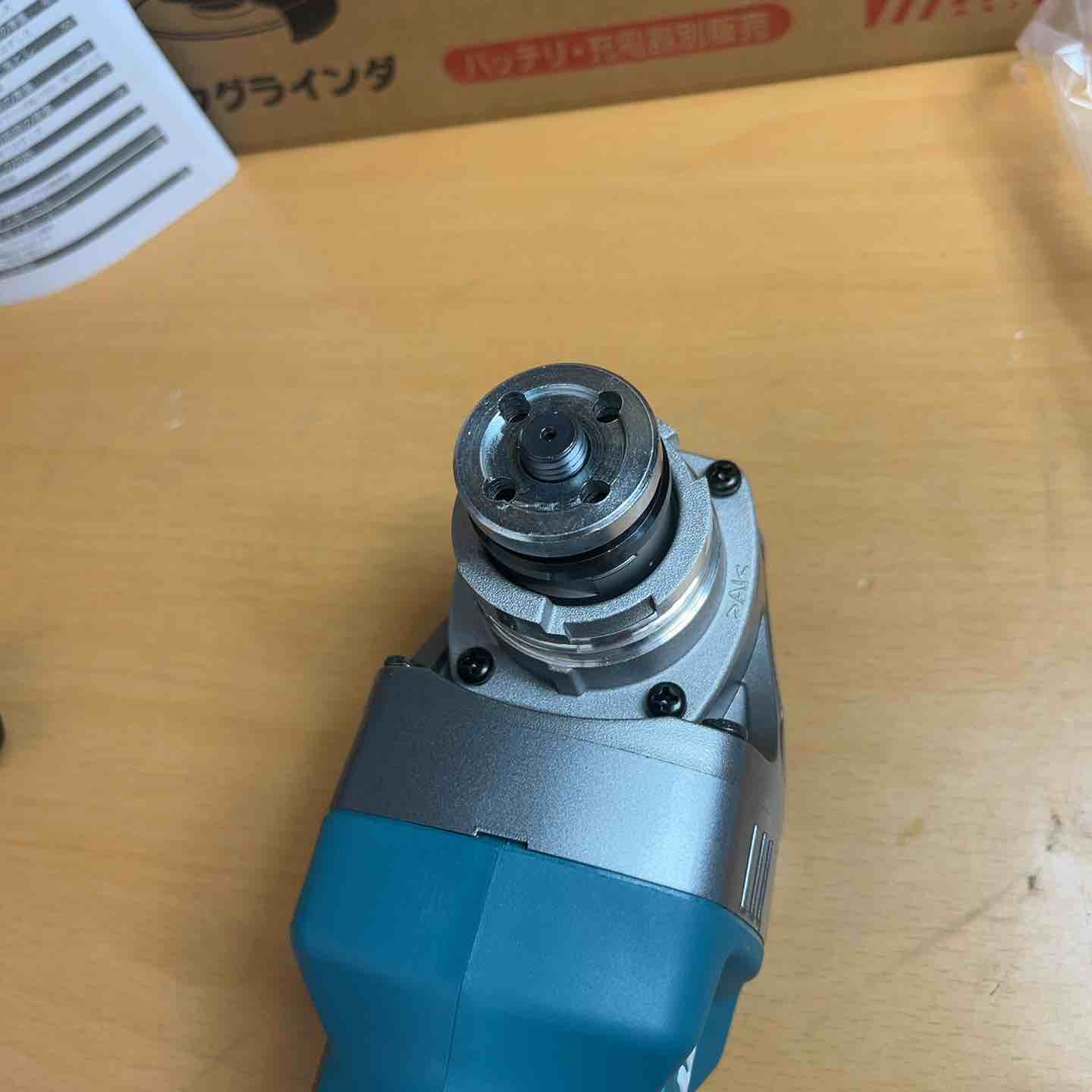 ☆マキタ(makita) 100mmコードレスディスクグラインダ GA001GZ【越谷店