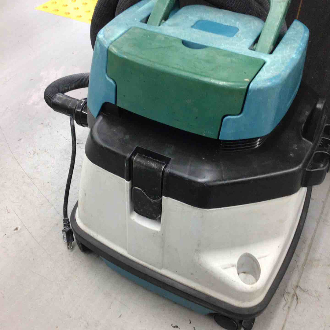 【中古品】マキタ 型番不明 ホース付き 集じん機【戸田店】