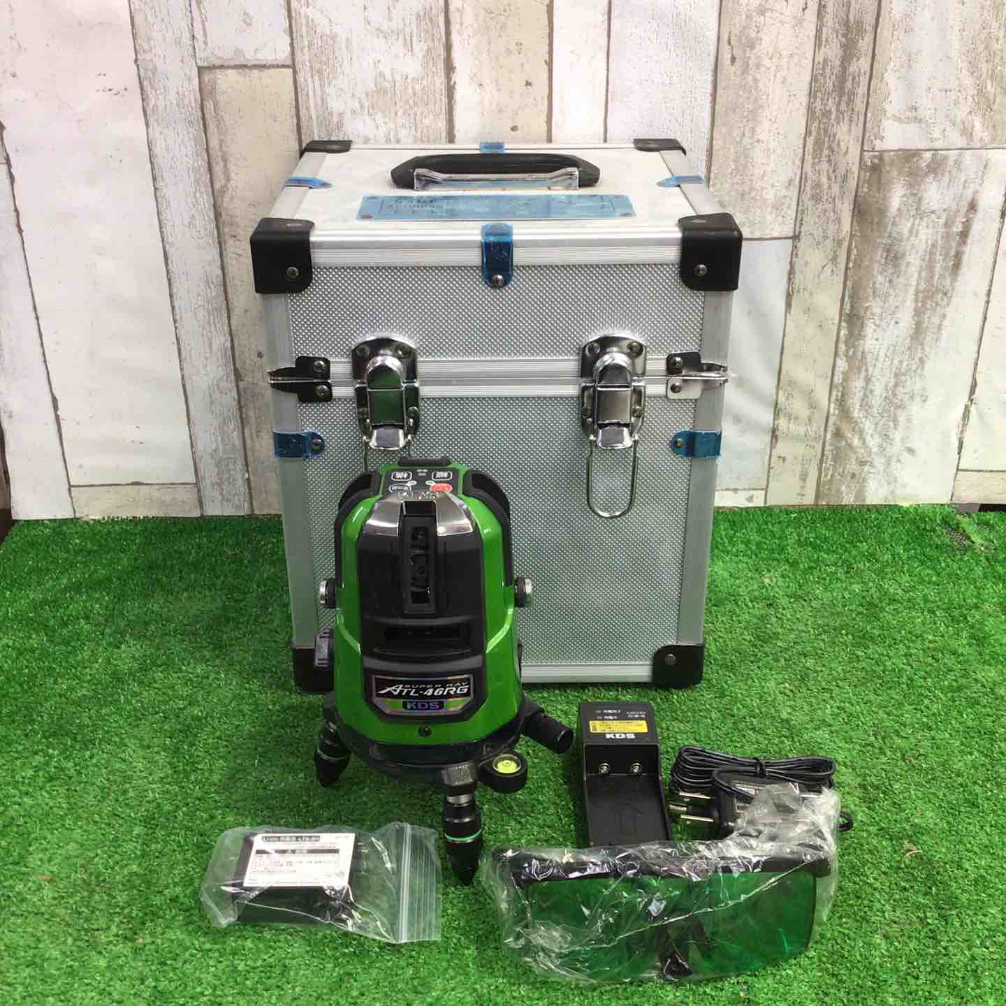 日立 N2507HM 高圧タッカ【リライズ野田愛宕店】【店頭取引限定】【中古】※若干のエア漏れ有　管理番号：ITLN0SP3GTP0 ◇ハイコーキ(HIKOKI ※旧:日立工機) 高圧エアタッカー N2507HM【岩槻店