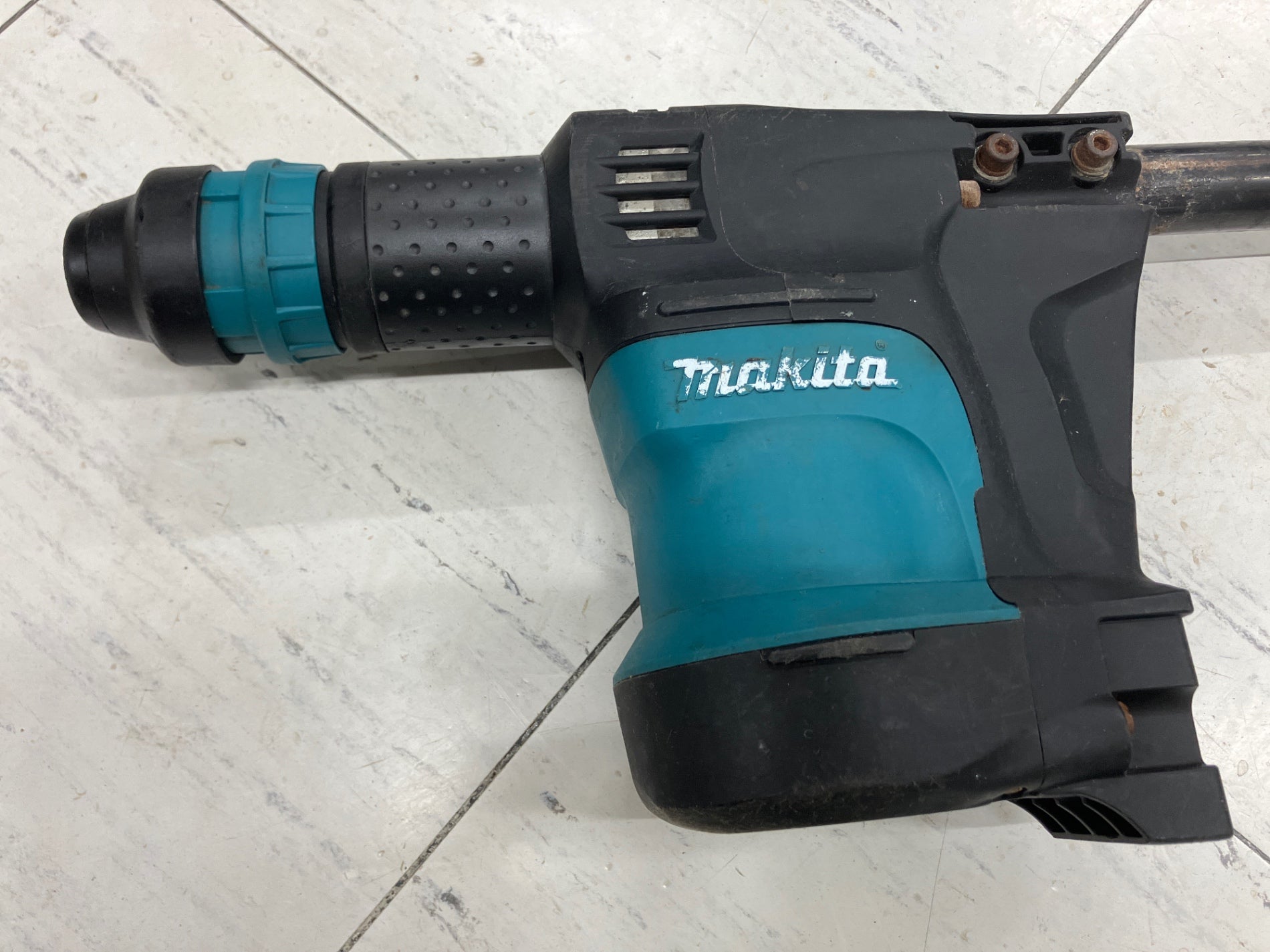 ☆マキタ(makita) 電動ケレン ロングハンドルタイプ HK1820L【富山店
