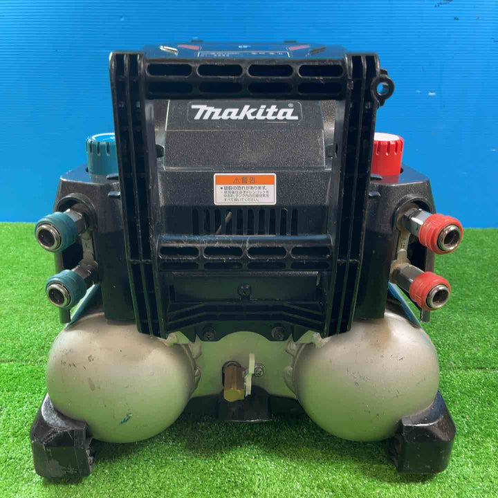 ★マキタ(makita) エアコンプレッサー AC461XLKB【岩槻店】