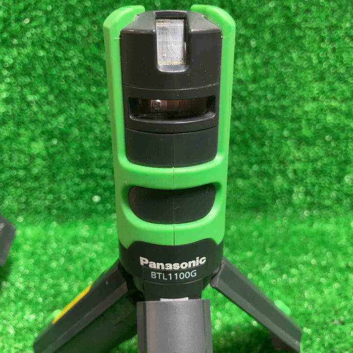 ◇パナソニック(Panasonic) レーザー墨出し器 墨出し名人 十字・地墨 BTL1100G【川崎店】