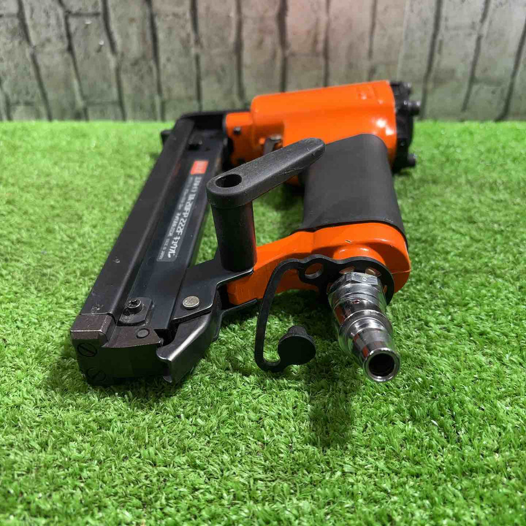 ◇マックス(MAX) 常圧エアタッカ F線ステープル用 (TA-20FP/222Fキュウオン) 本体のみ【川口店】