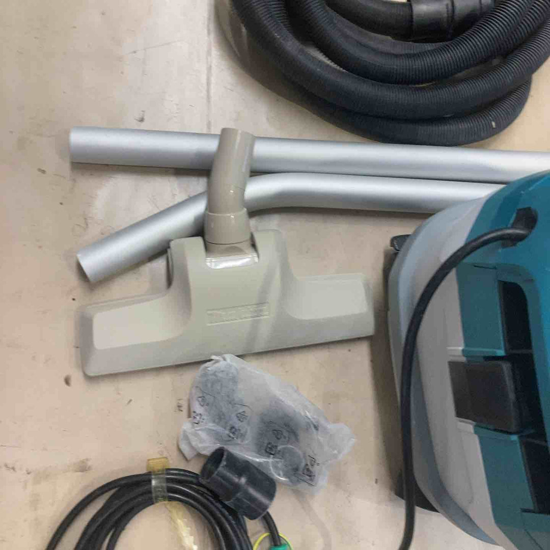 ★マキタ(makita) 集じん機 乾式 VC0840【町田店】