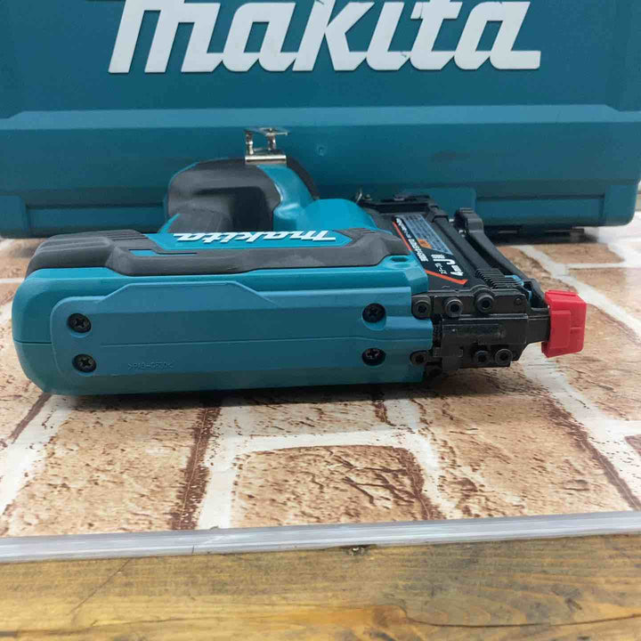 ★マキタ(makita) コードレスタッカー ST421DZK【所沢店】