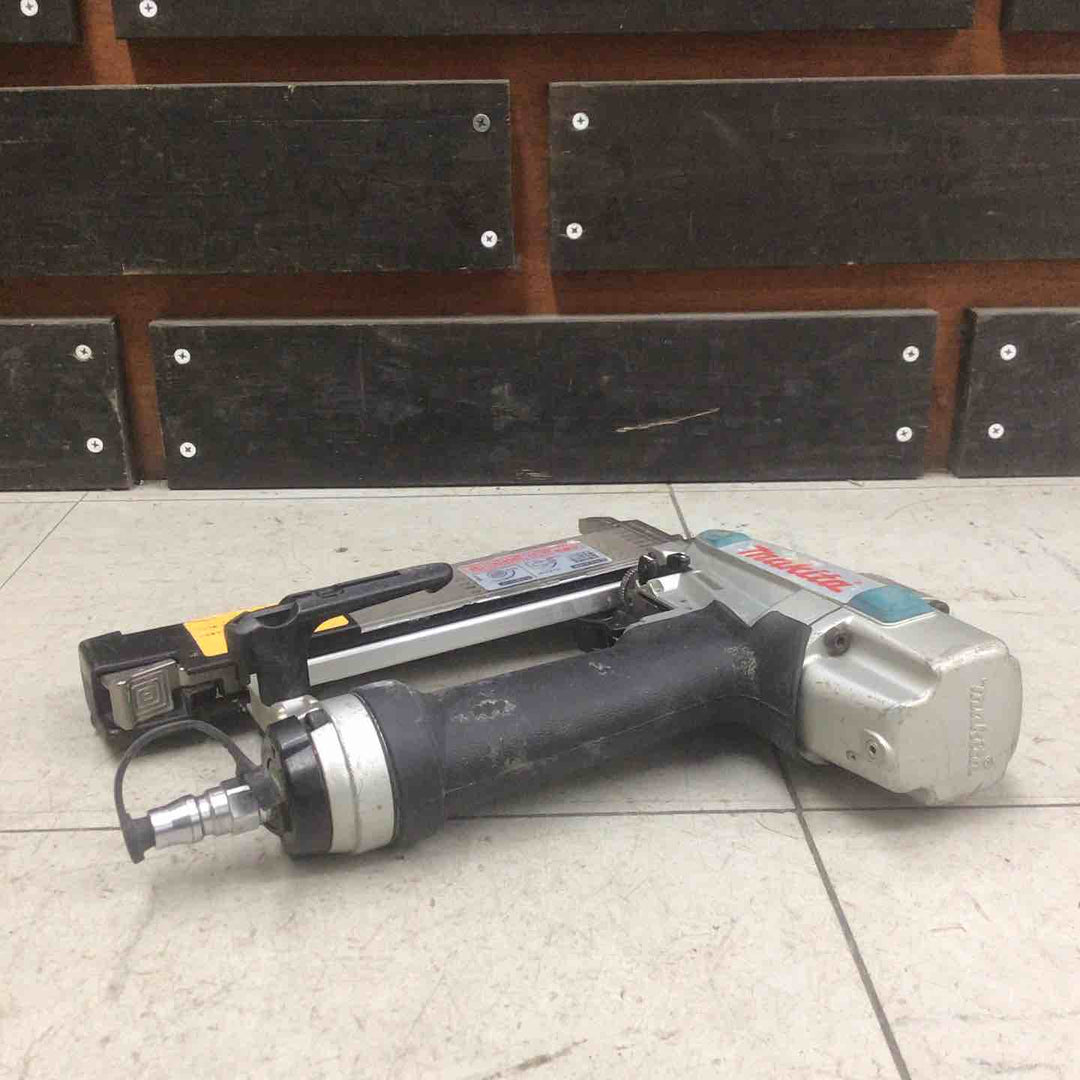 【中古品】 マキタ/makita 常圧フィニッシュネイラ AF502N 【鴻巣店】