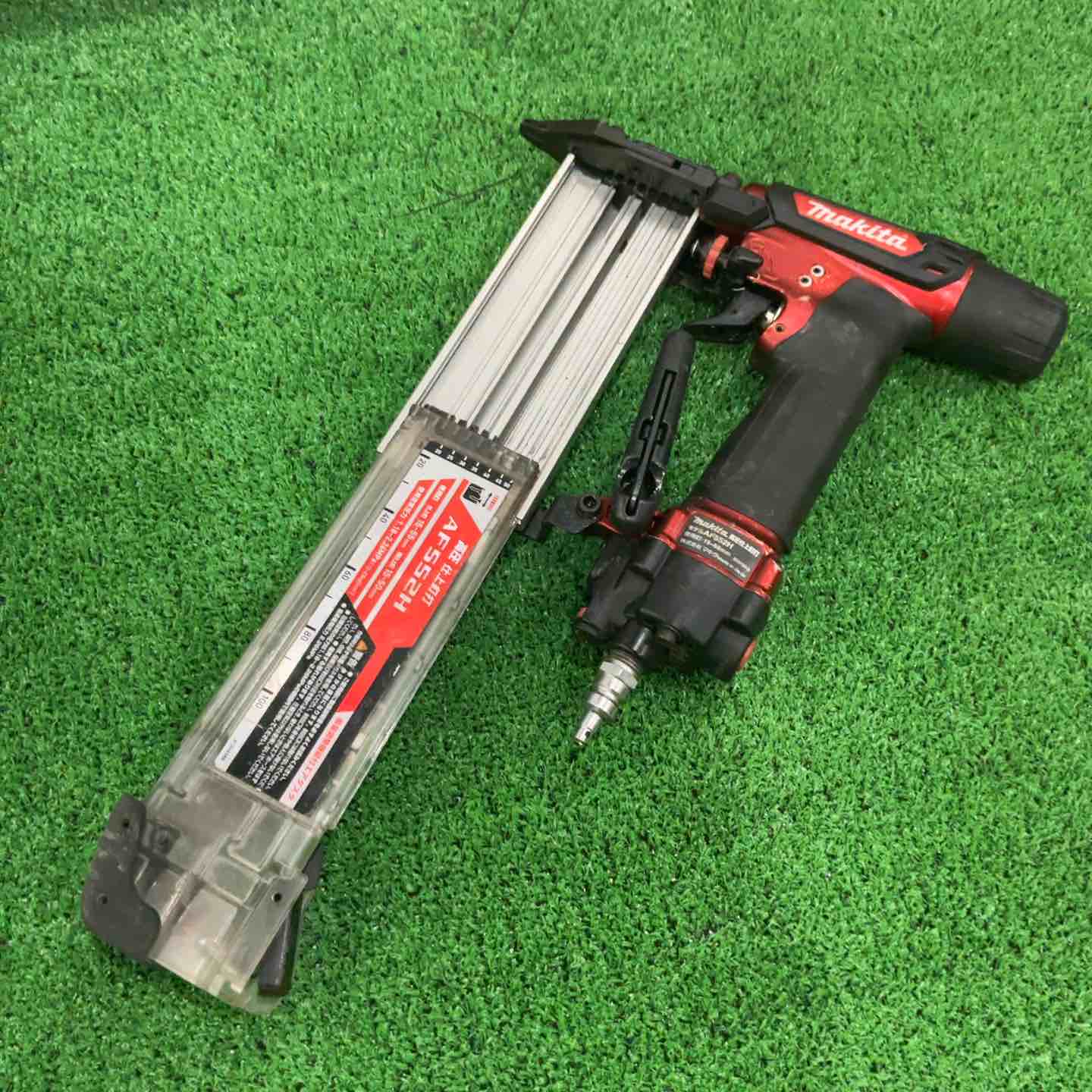 makita 高圧仕上釘打 AF552H フィニッシュネイラ マキタ 高圧 仕上釘打ち機 55mm AF552H〜AF552HM【送料無料】 - 工具