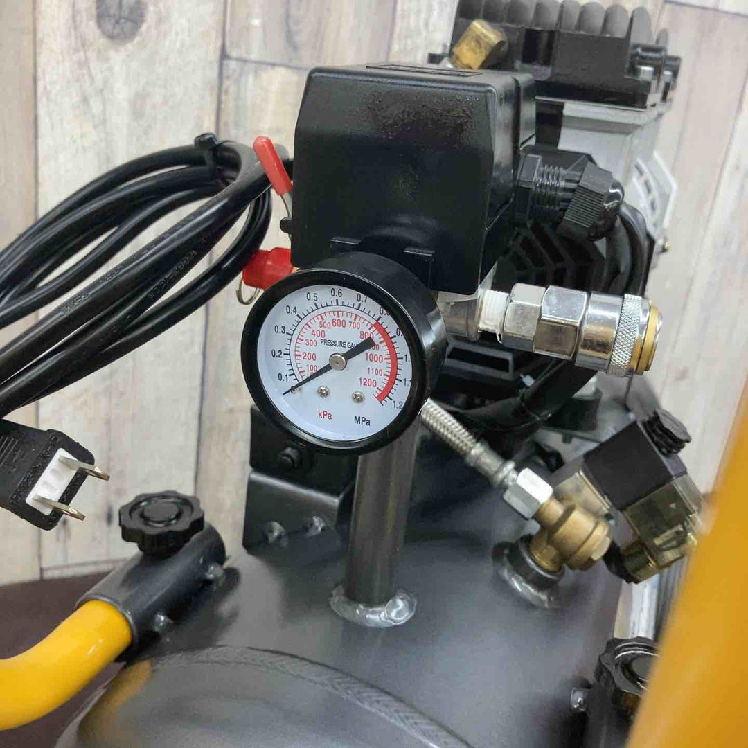 【中古品】 RETZ-LINK(コメリ) 常圧オイルレスエアーコンプレッサー RZ-SA1030EFR 【東大和店】