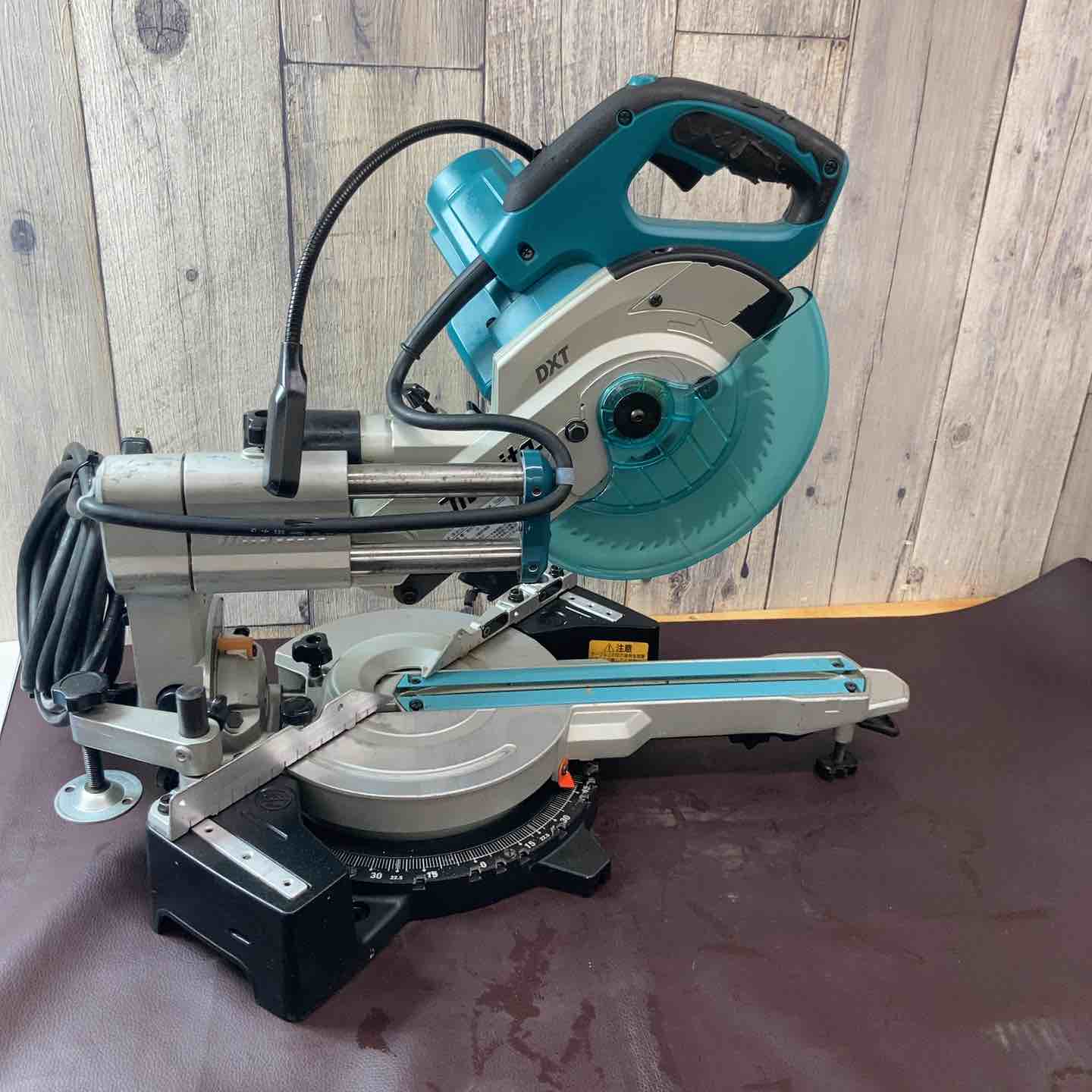 中古品】 マキタ(makita) 165mm スライドマルノコ LS0612F 中古品】 マキタ(makita) 165mm スライドマルノコ LS0612F
