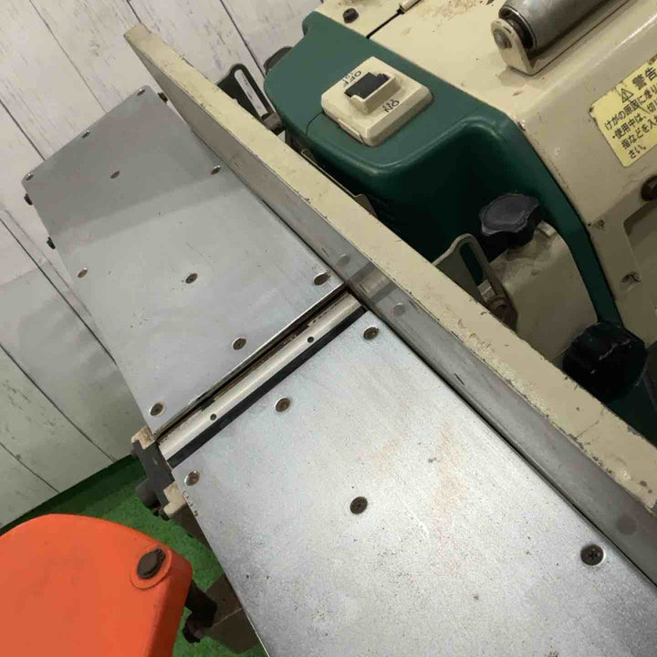 【店頭受取り限定】◇マキタ(makita) 312mm自動カンナ 2031SC 動作確認済【川口店】