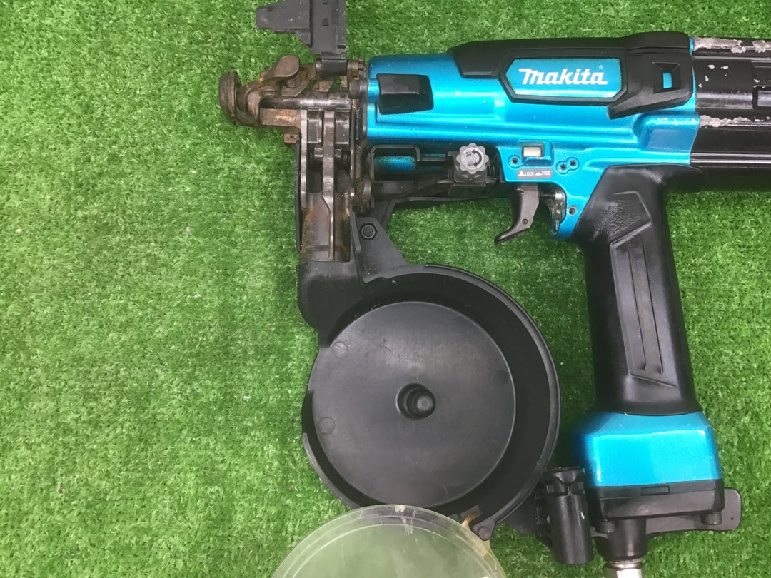 ★マキタ(makita) 高圧エアネジ打ち機 AR411HRM【富山店】◇C