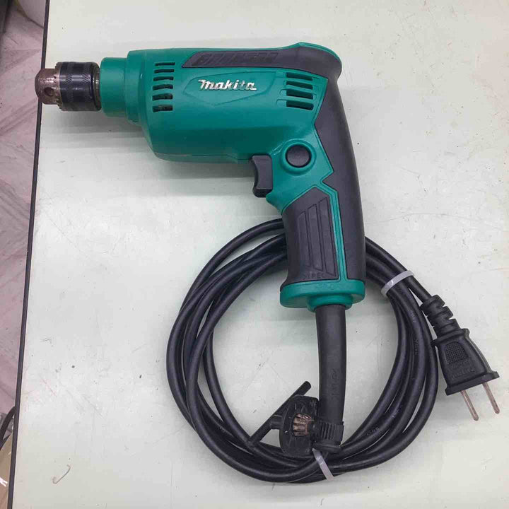 マキタ(makita) 電気ドリル M612 100V 木材 金属 穴あけ DIY ネジ締め 鉄板 アルミ板 プラスチック板 ビット交換 ネジ締め 研磨可能【越谷店】