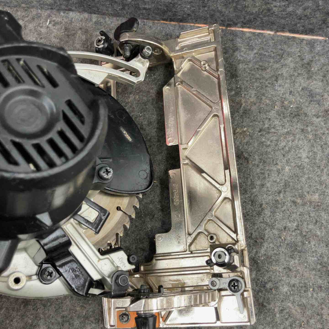 ★マキタ(makita) コードレス丸のこ HS631DZB【鴻巣店】
