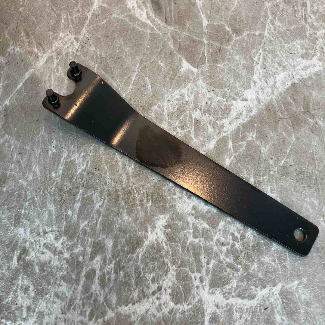 ☆マキタ(makita) コードレスディスクグラインダ GA402DZ 18V【八潮店】