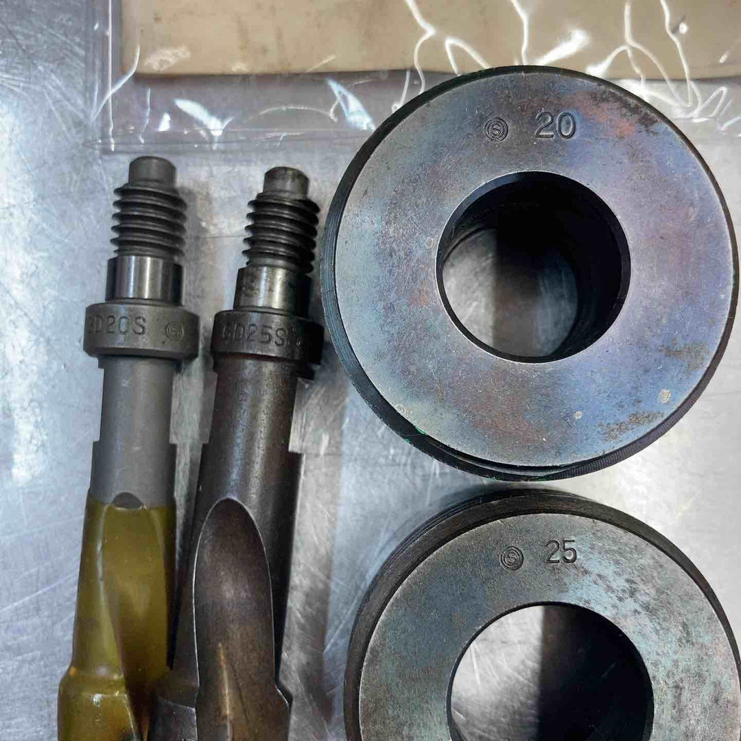 【中古品】◇大肯精密(OSAKI) 水道用電動穿孔機 A-4 ホーク【東大和店】