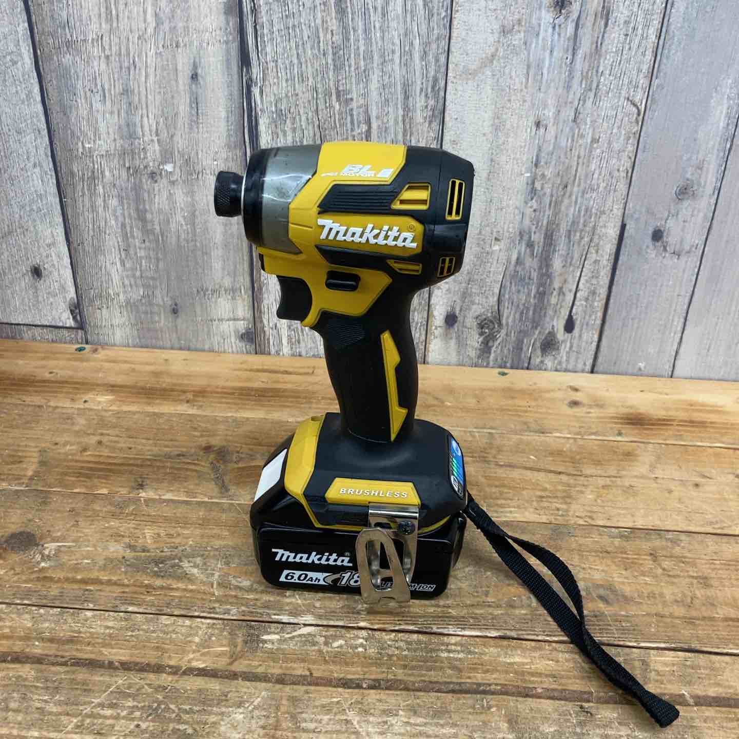 【中古品】★マキタ(makita) コードレスインパクトドライバー TD173DGXFY【東大和店】 中古品】 マキタ(makita) コードレスインパクトドライバー TD173DGXFY