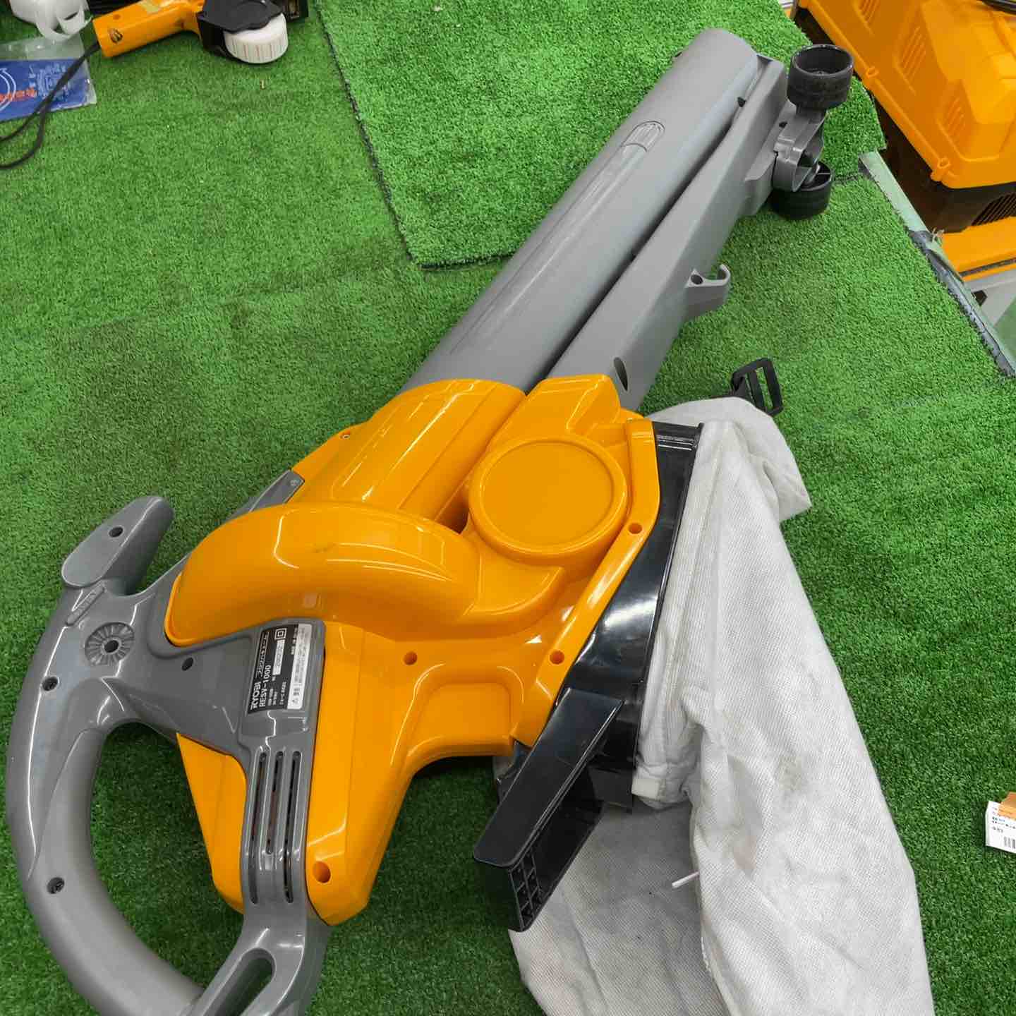 リョービ(RYOBI) ブロワバキューム RESV-1000 【桶川店】 – アクト